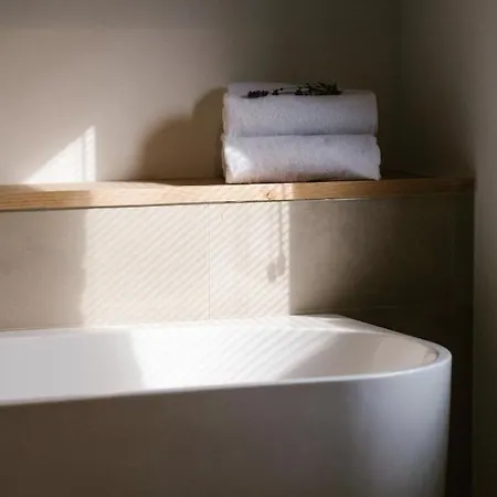 Brut The بيت للعطل *